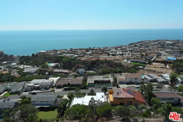 $3,780,000 | 18073 Sandy Cape Drive, Pacific Palisades, CA 90272