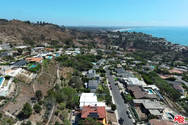 $3,780,000 | 18073 Sandy Cape Drive, Pacific Palisades, CA 90272