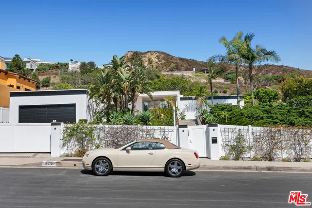 $3,780,000 | 18073 Sandy Cape Drive, Pacific Palisades, CA 90272
