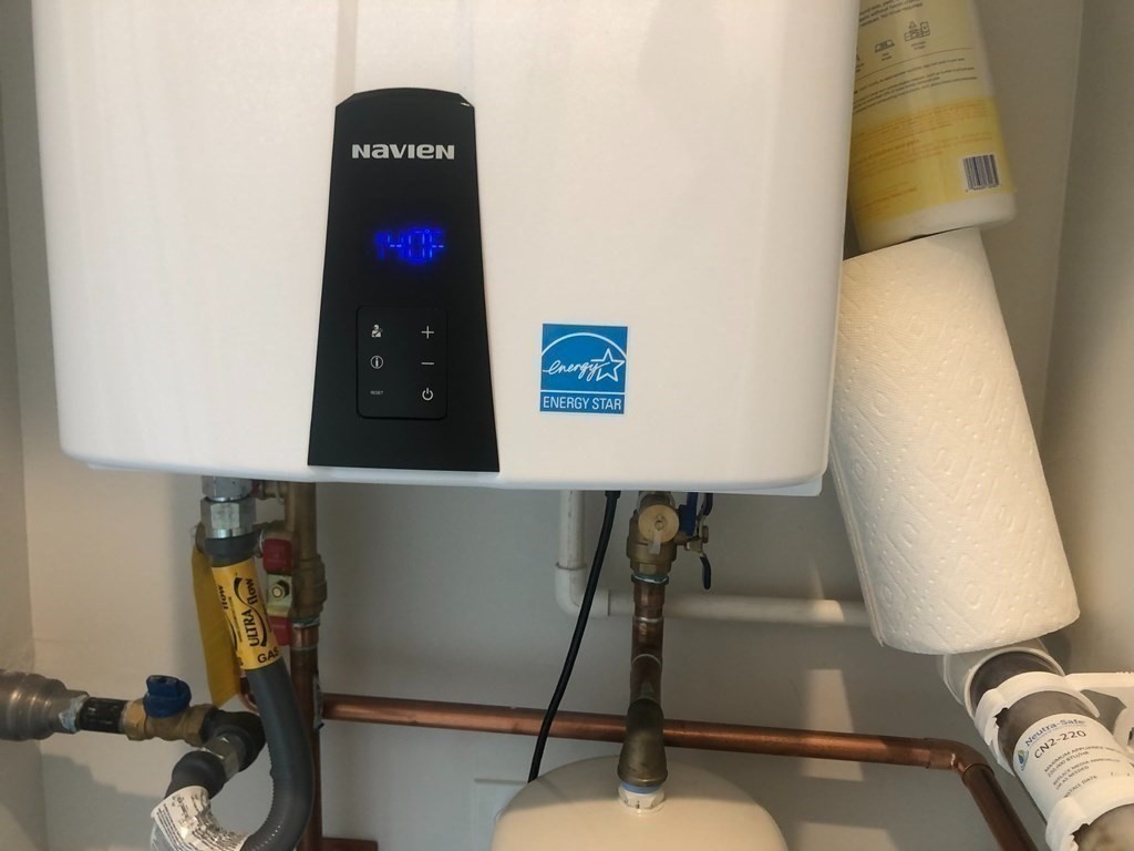 99 Sumner Street, Unit 413 Boston, MA 02128 - Photo 17 of 17 a view of entryway with workspace