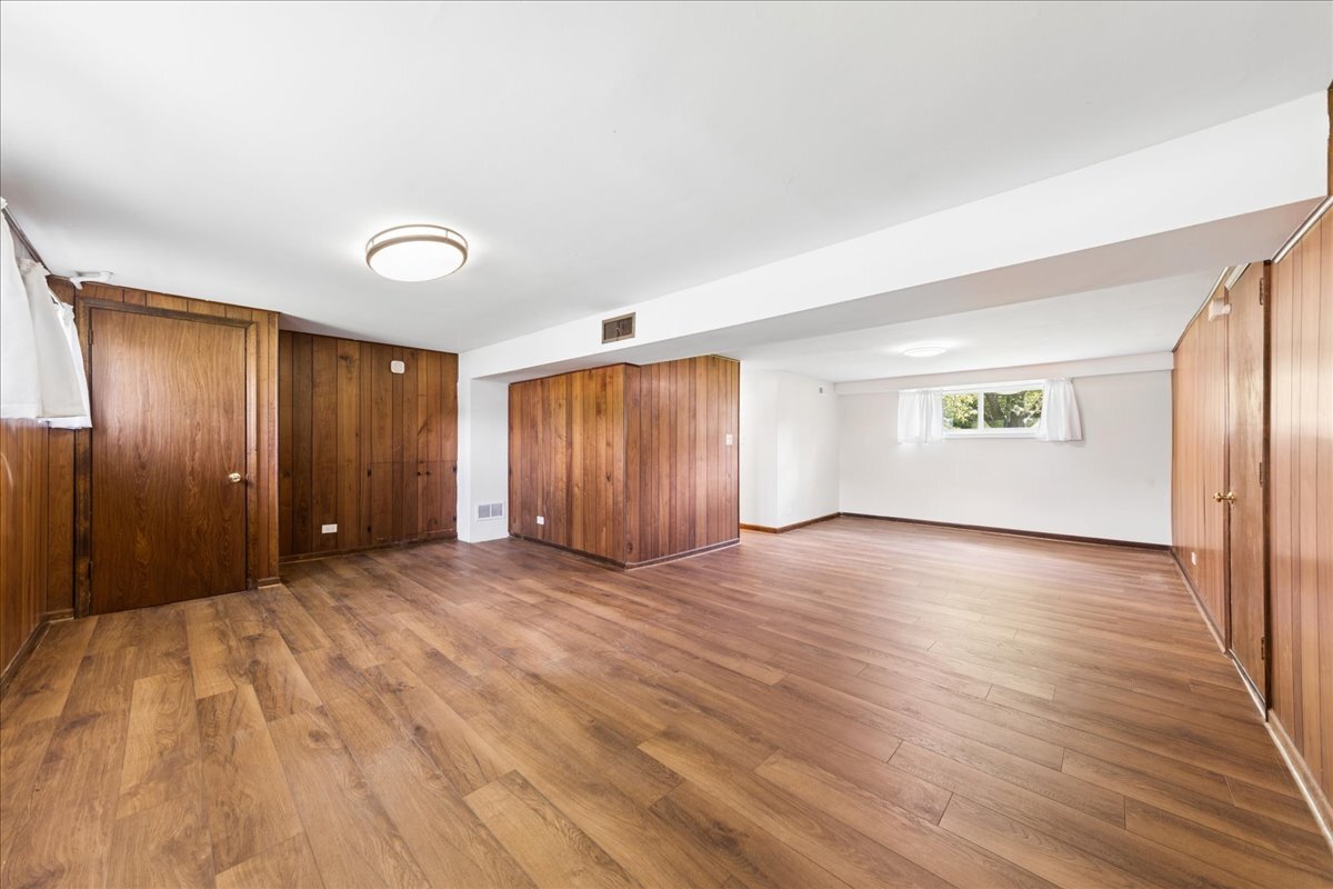 61 Miller Road Lake Zurich, IL 60047 - Photo 9 of 12