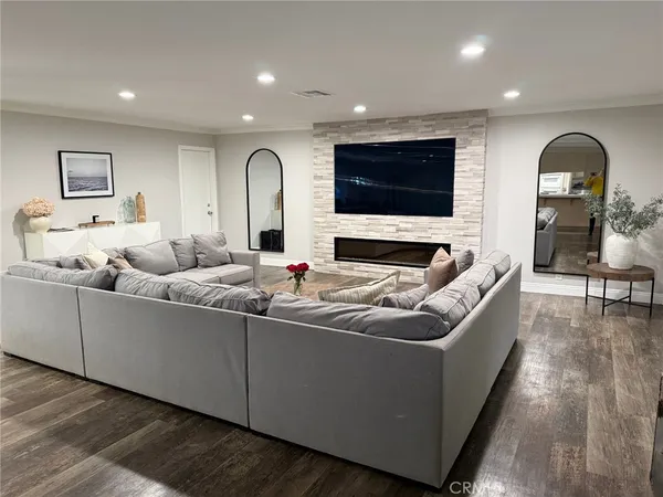 $6,200 | 1530 Robin Way, Fullerton, CA 92835
