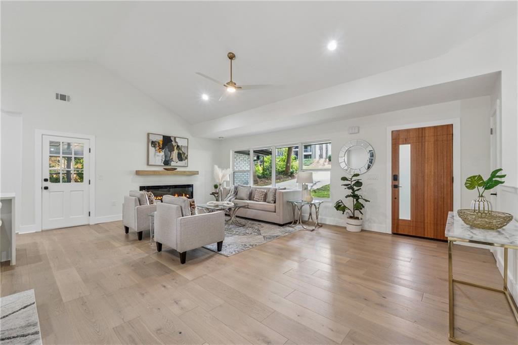 1542 Lavista Road Northeast Atlanta, GA 30329 - Photo 6 of 45