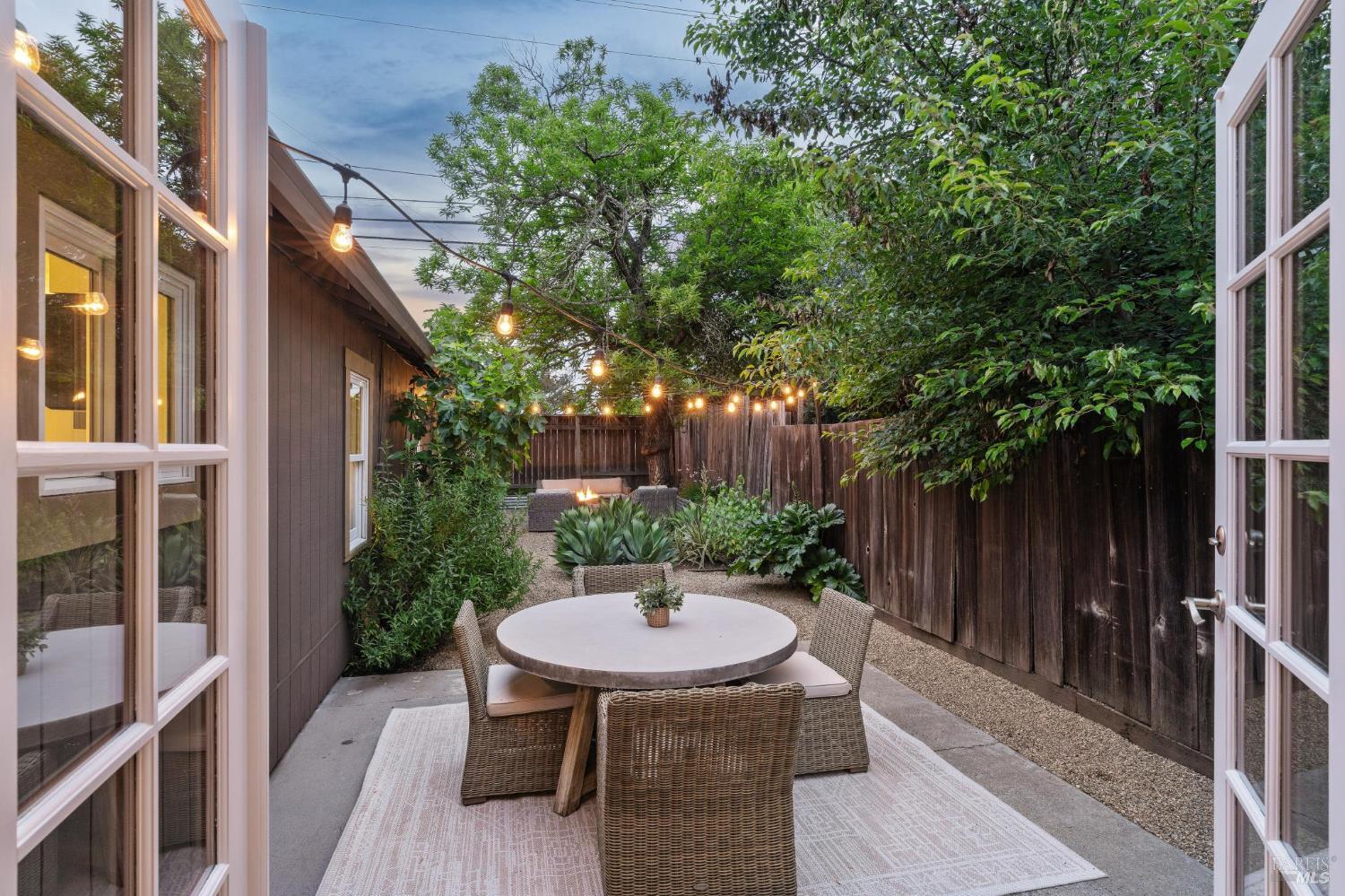 236 Powell Avenue Healdsburg, CA 95448 - Photo 32 of 34