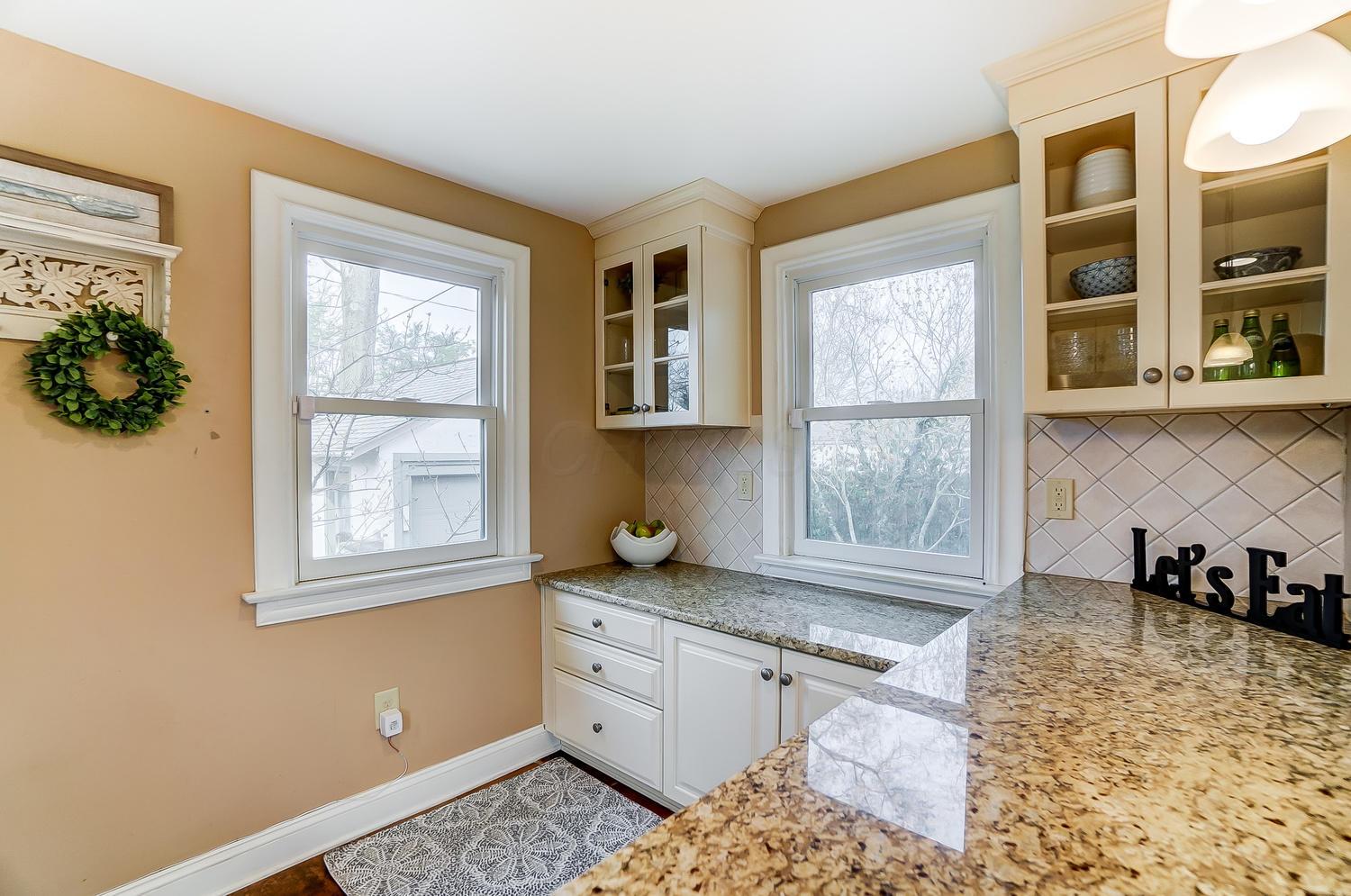 2551 Henthorn Road Upper Arlington, OH 43221 - Photo 21 of 51