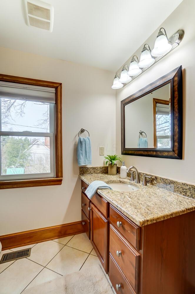 2551 Henthorn Road Upper Arlington, OH 43221 - Photo 30 of 51