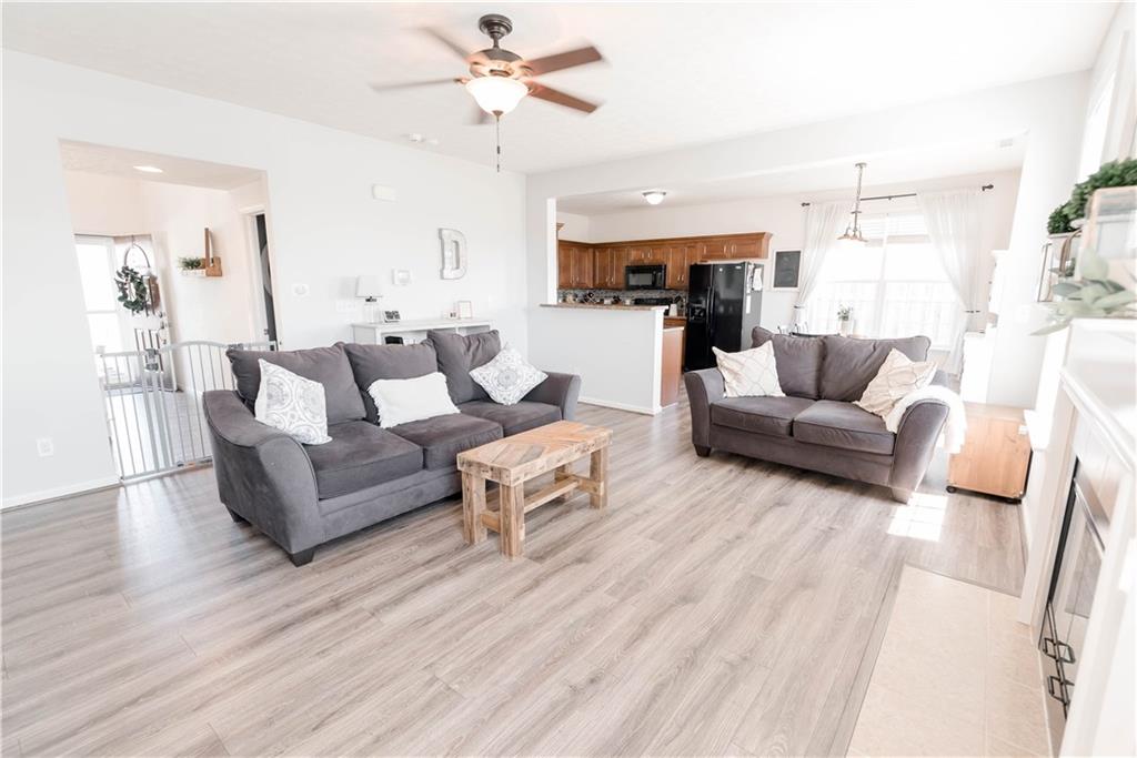 3779 Dusty Sands Road Whitestown, IN 46075 - Photo 7 of 31 Gallery Image 7