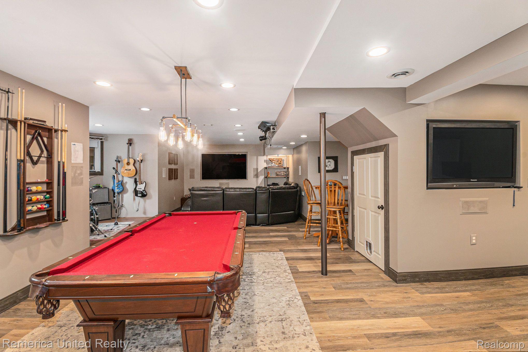1375 Thorn Ridge Drive Howell, MI 48843 - Photo 26 of 37 Gallery Image 26