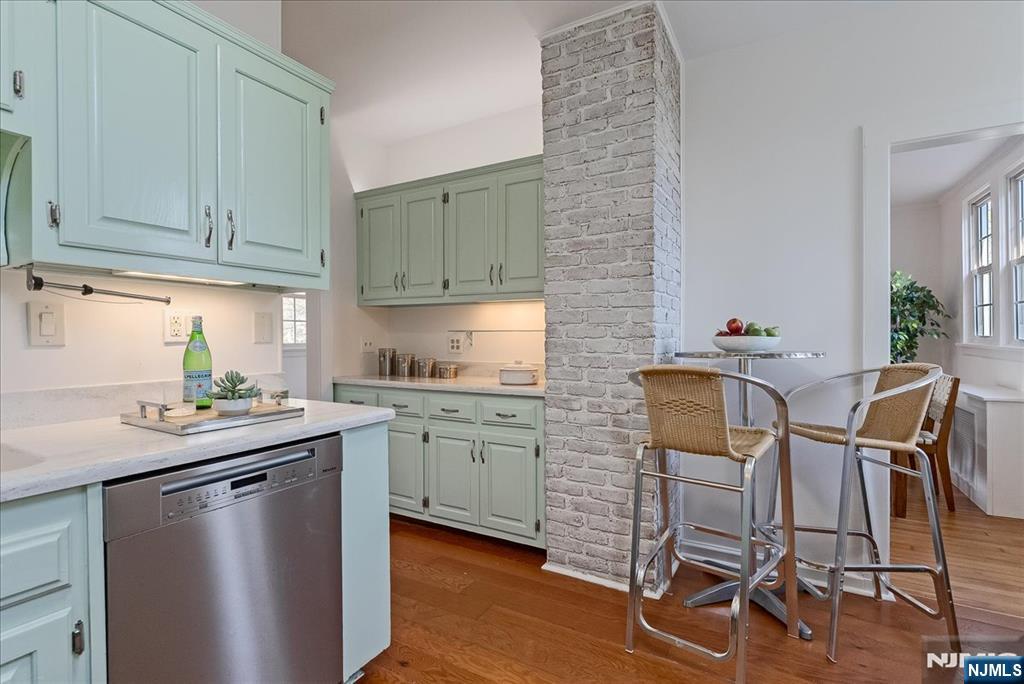 74 Porter Place Montclair, NJ 07042 - Photo 18 of 42