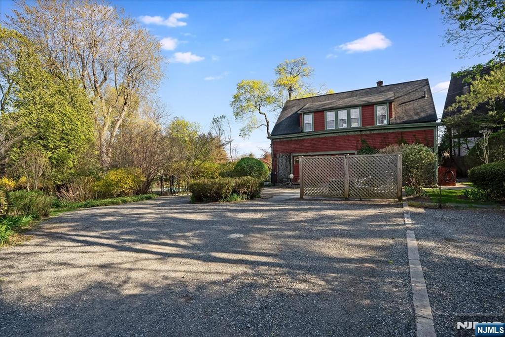 74 Porter Place Montclair, NJ 07042 - Photo 5 of 42