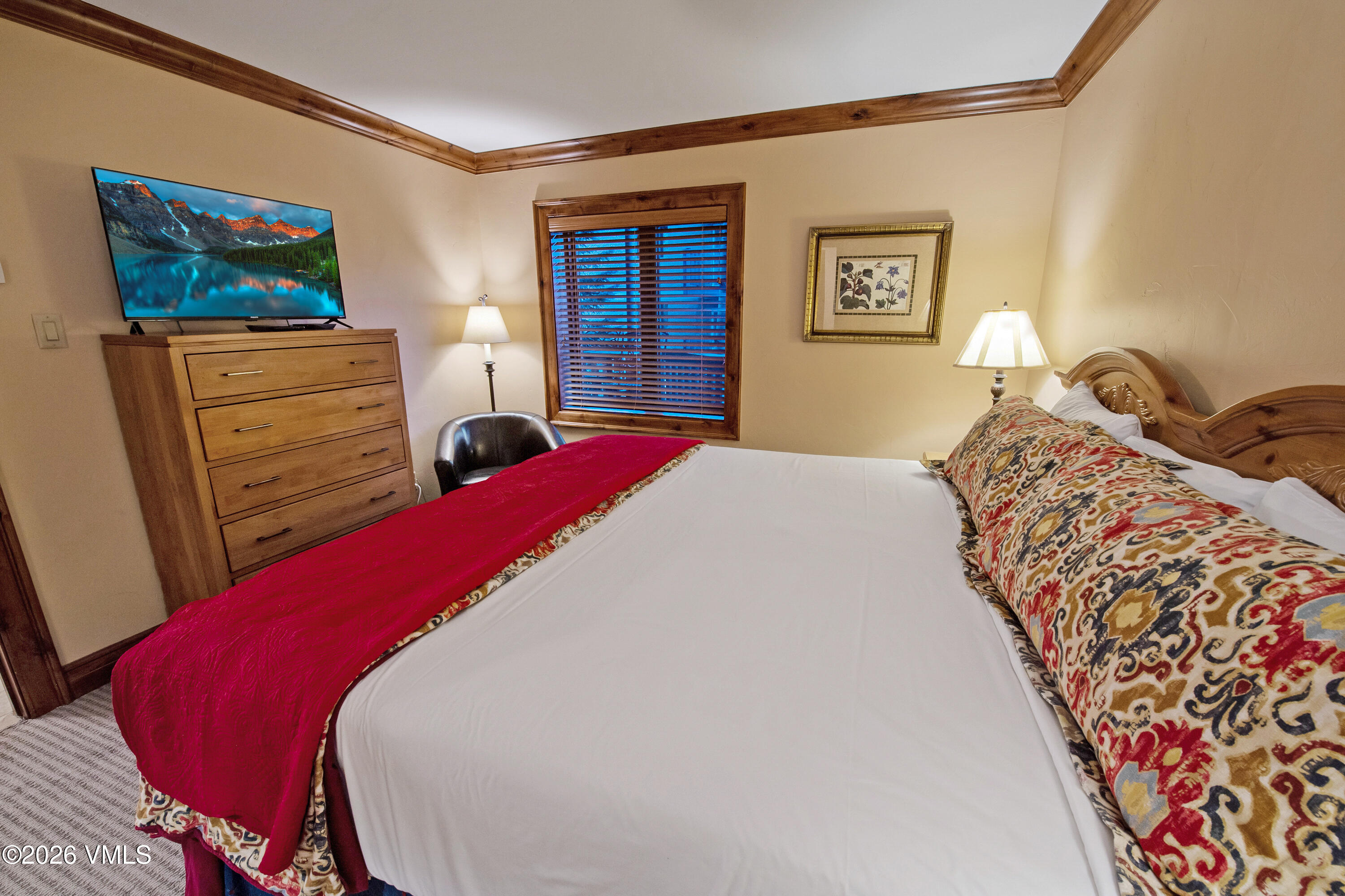 548 South Frontage Road West, Unit 201 Vail, CO 81657 - Photo 11 of 27 20260205_Westwind_201_0103