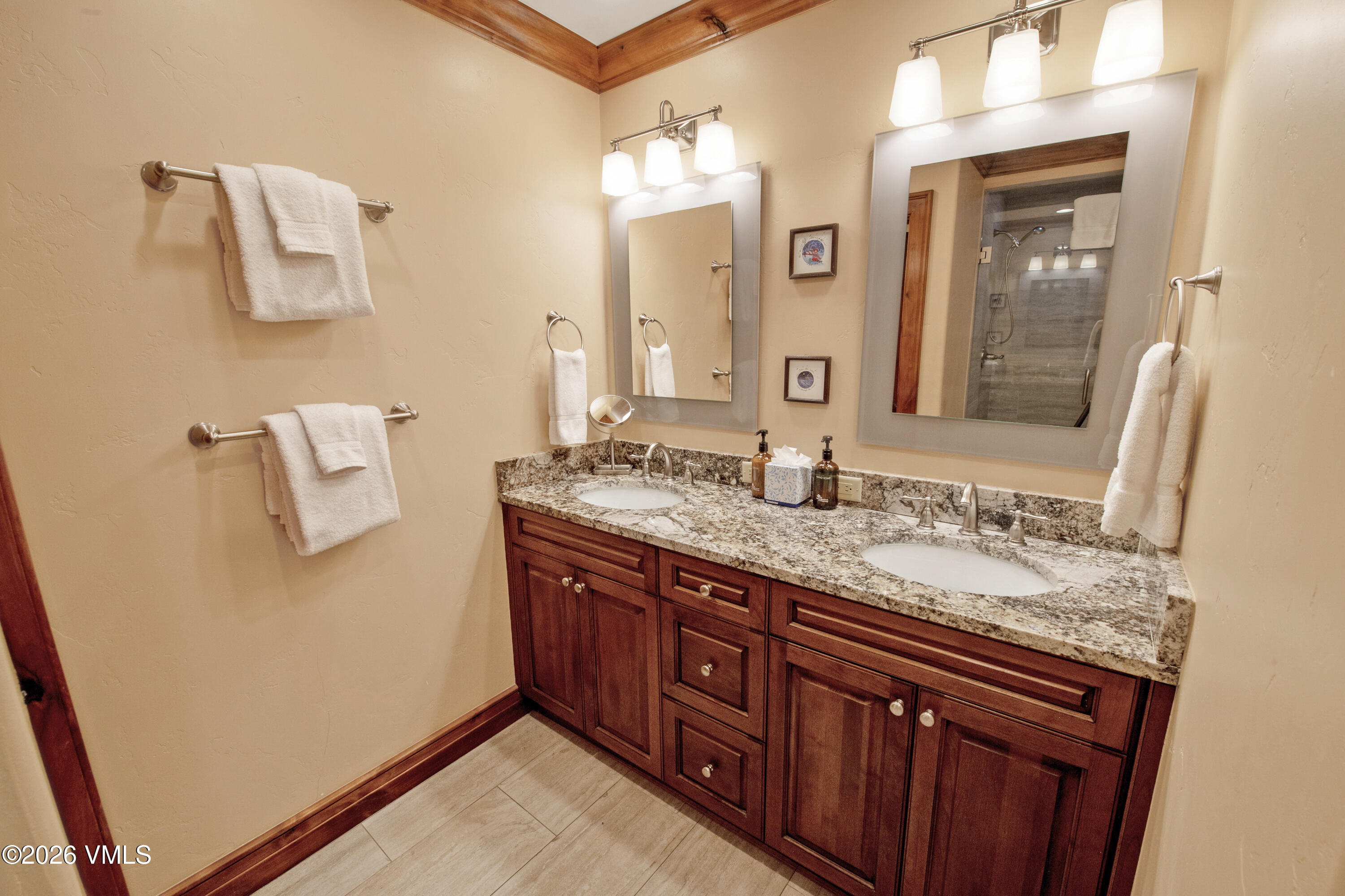 548 South Frontage Road West, Unit 201 Vail, CO 81657 - Photo 12 of 27 20260205_Westwind_201_0091