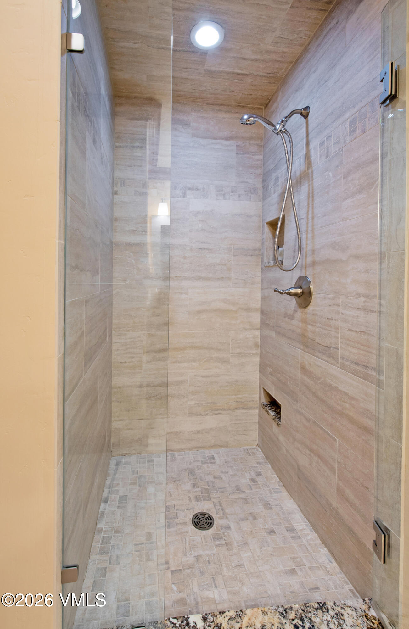 548 South Frontage Road West, Unit 201 Vail, CO 81657 - Photo 13 of 27 20260205_Westwind_201_0099