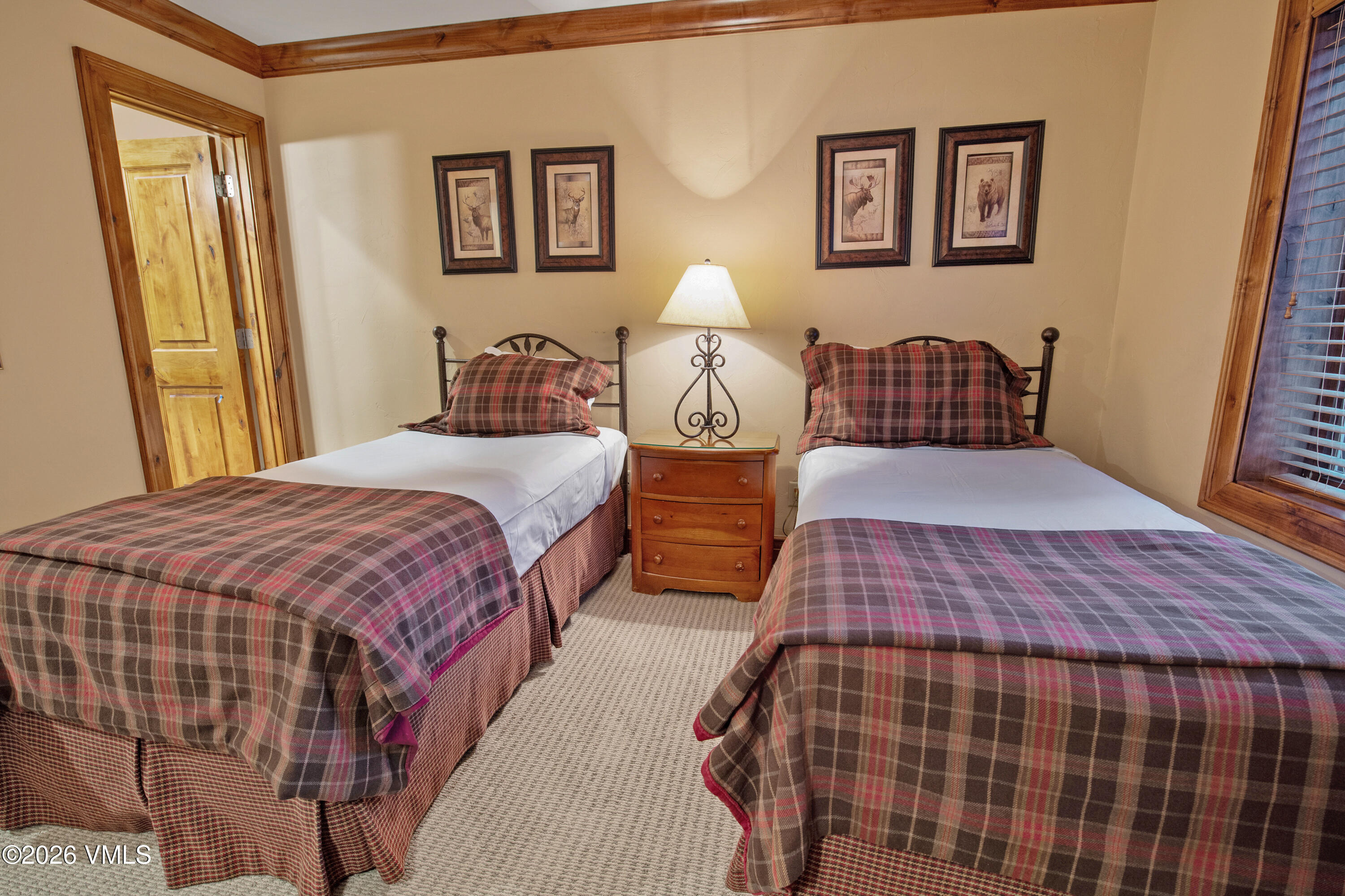 548 South Frontage Road West, Unit 201 Vail, CO 81657 - Photo 16 of 27 20260205_Westwind_201_0019