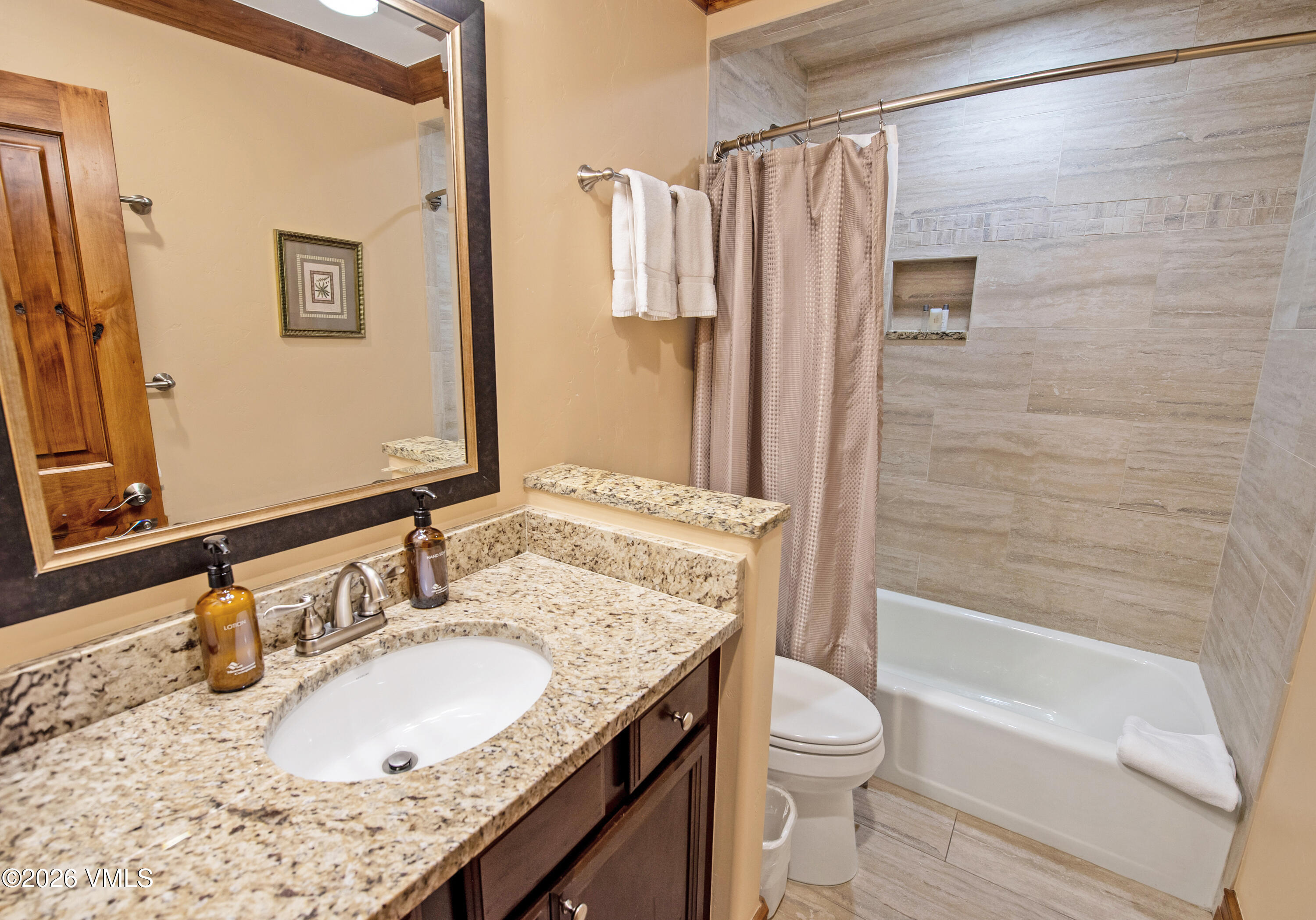 548 South Frontage Road West, Unit 201 Vail, CO 81657 - Photo 17 of 27 20260205_Westwind_201_0024