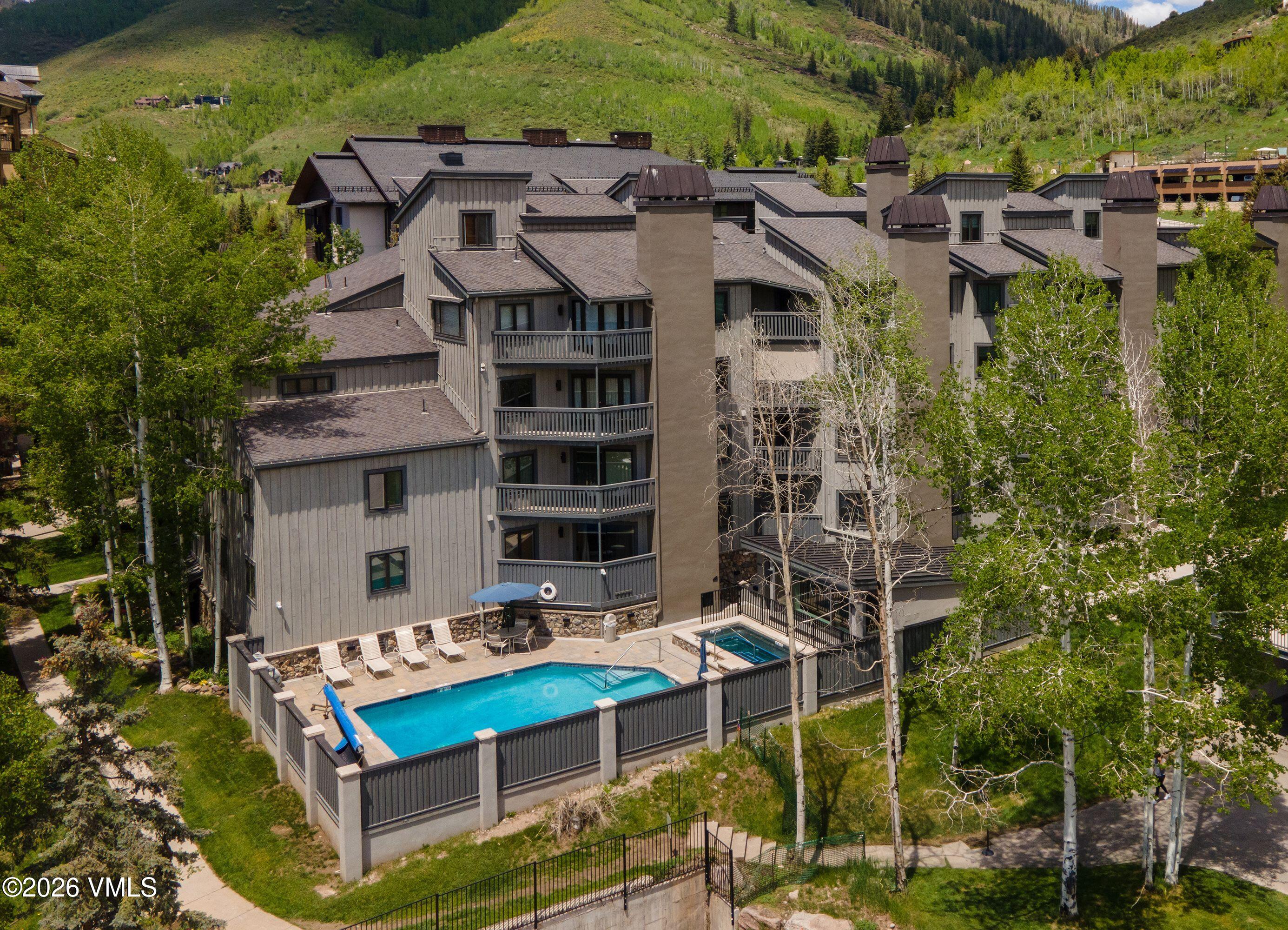 548 South Frontage Road West, Unit 201 Vail, CO 81657 - Photo 19 of 27 1758308261484_Westwind_302_028