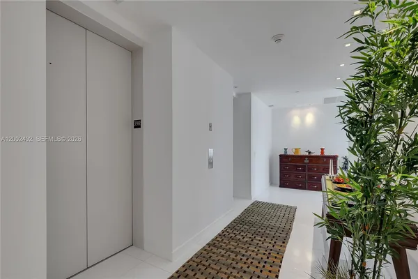 $11,000 | 1100 Biscayne Boulevard, Unit 3901, Miami, FL 33132