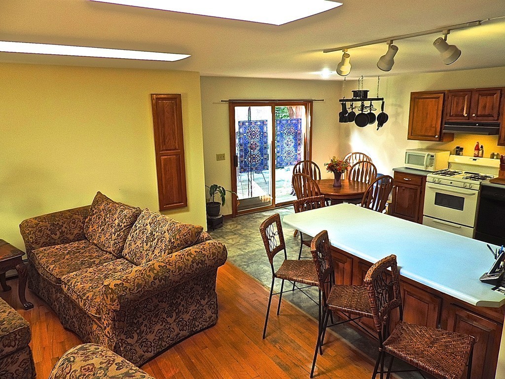 10 Wilson Graves Road Shelburne, MA 01370 - Photo 7 of 24 Gallery Image 7