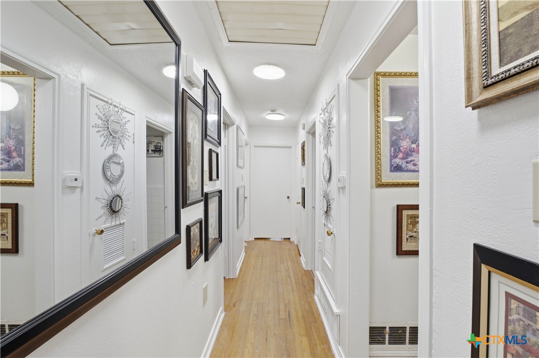 503 Cardinal Avenue Killeen, TX 76541 - Photo 14 of 26 a view of a hallway with entryway