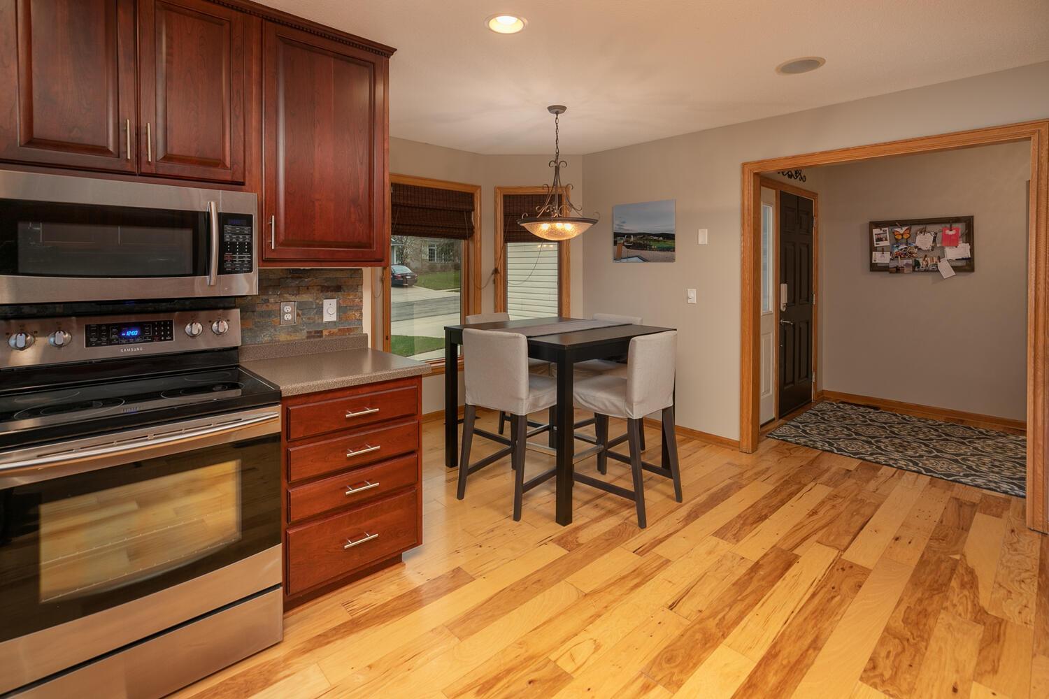 2530 Parkhill Lane Southwest Rochester, MN 55902 - Photo 11 of 36