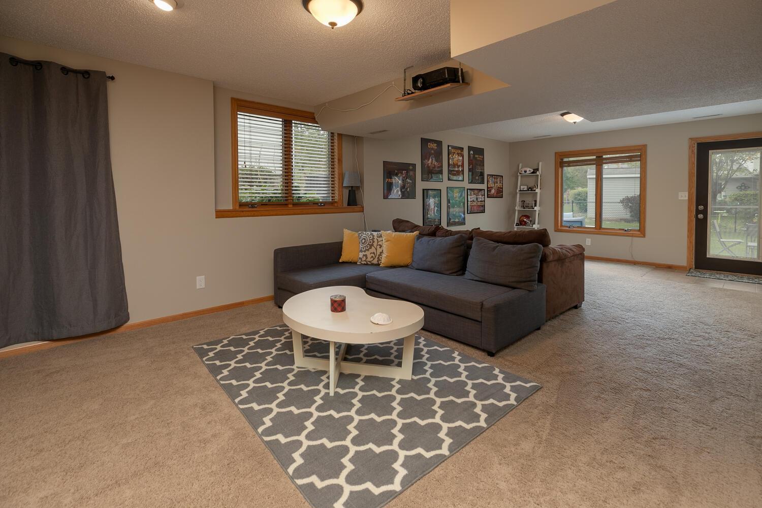 2530 Parkhill Lane Southwest Rochester, MN 55902 - Photo 21 of 36