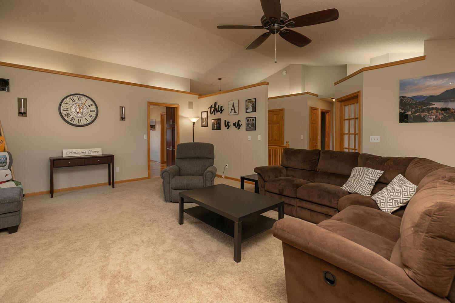 2530 Parkhill Lane Southwest Rochester, MN 55902 - Photo 6 of 36