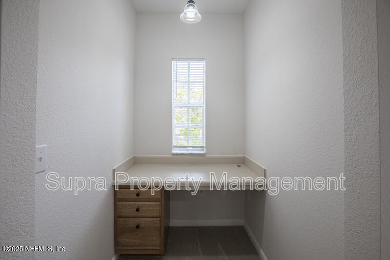 10075 Gate Parkway, Unit 2605 Jacksonville, FL 32246 - Photo 7 of 22 ea8175e1-be95-48ce-9baf-424bdc166b7d