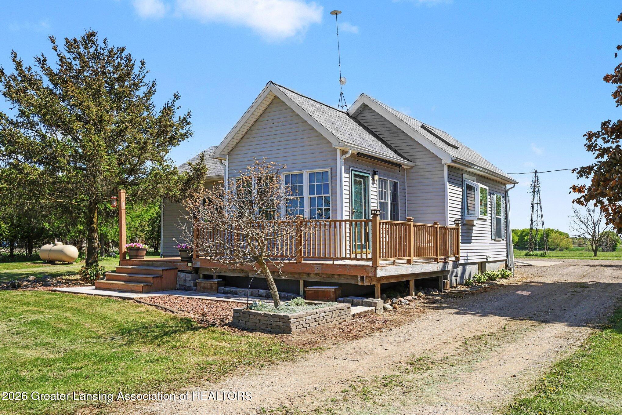 2426 East Colony Road St. Johns, MI 48879 - Photo 42 of 45 Side