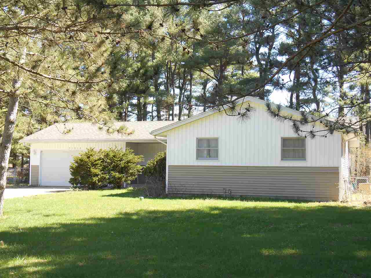 51814 Currant Road Granger, IN 46530 - Photo 2 of 29