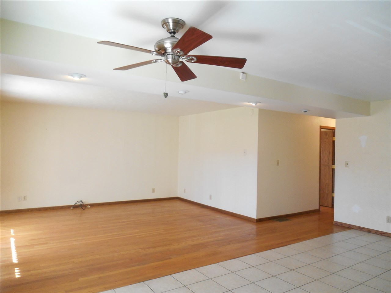 51814 Currant Road Granger, IN 46530 - Photo 4 of 29