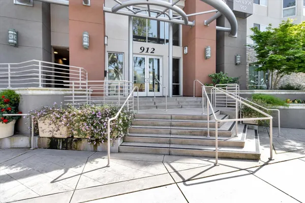 $999,999 | Campisi Way, Campbell, CA 95008