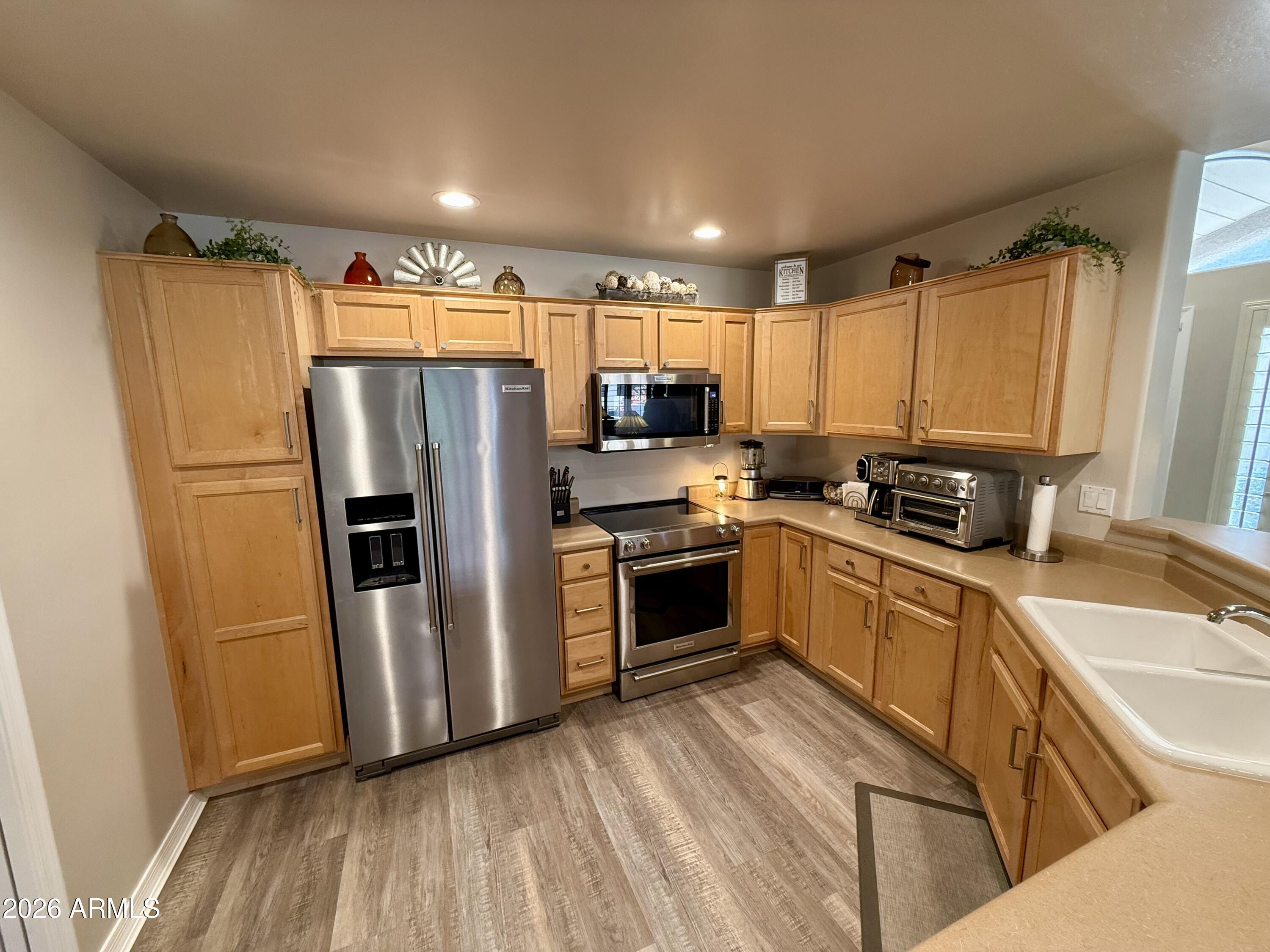 4202 East Broadway Road, Unit 138 Mesa, AZ 85206 - Photo 4 of 17 Kitchen