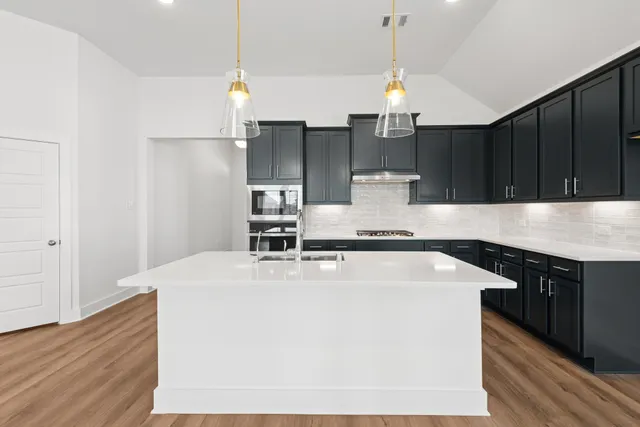 $374,990 | 3323 Hereford Drive, Rosenberg, TX 77471