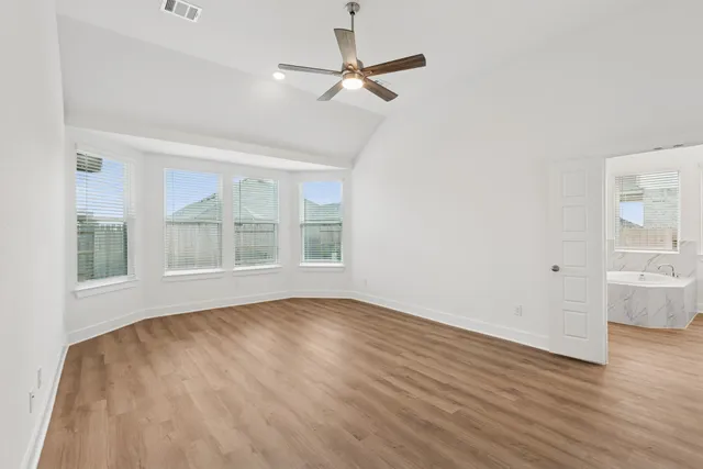 $374,990 | 3323 Hereford Drive, Rosenberg, TX 77471