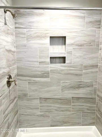 $2,200 | 1910 Seacottage Way, Wilmington, NC 28403