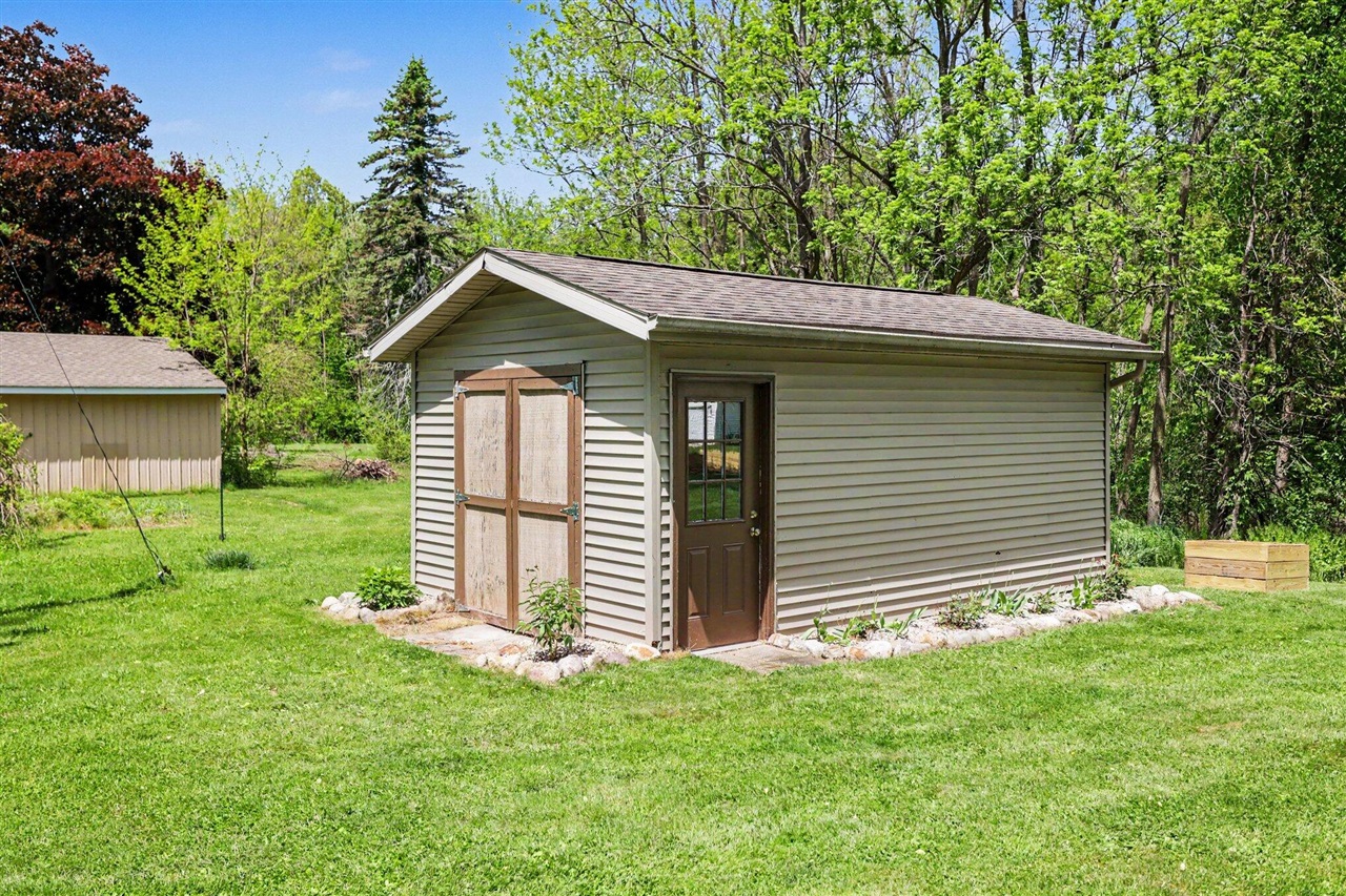735 Lyon Lake Road Marshall, MI 49068 - Photo 24 of 25