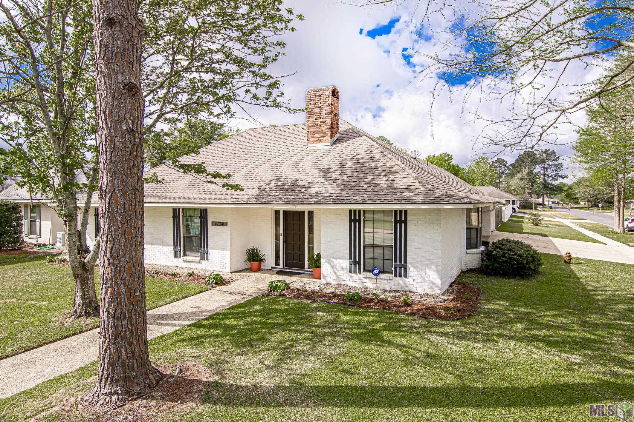 7704 Baringer Road Baton Rouge, LA 70817 - Photo 1 of 16 7704 Barringer