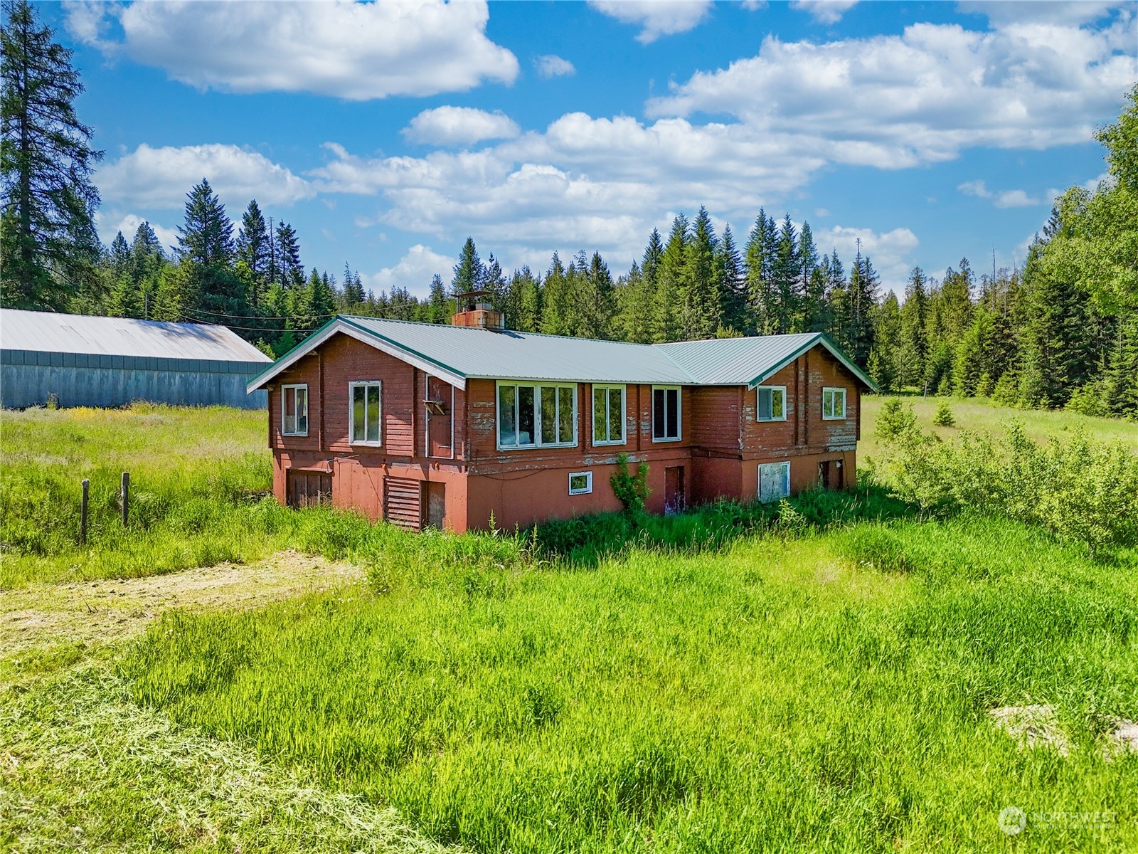 631 Deeter Road Newport, WA 99156 - Photo 7 of 12