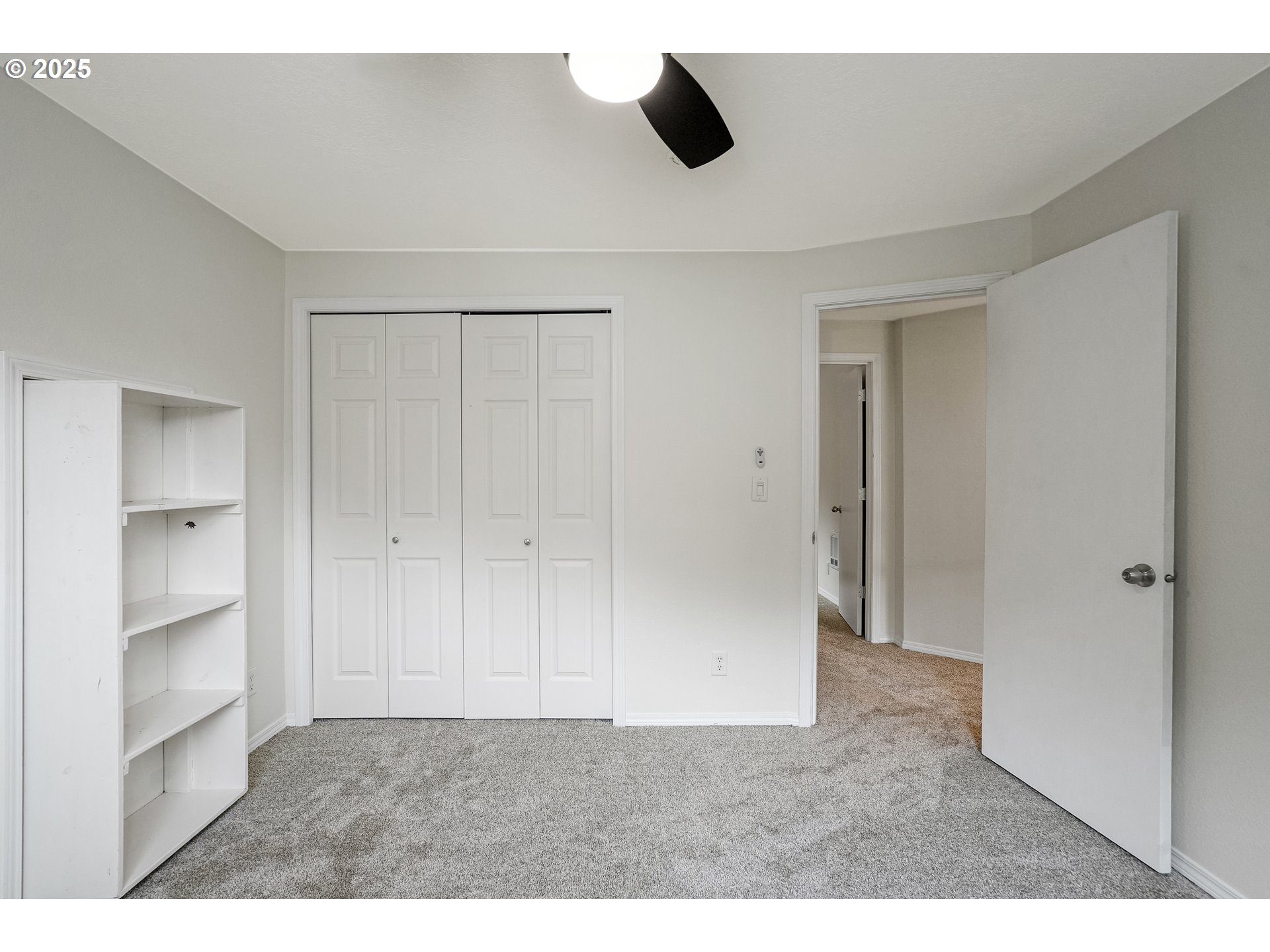 5561 Springwood Avenue Southeast Salem, OR 97306 - Photo 25 of 42 a view of an empty room