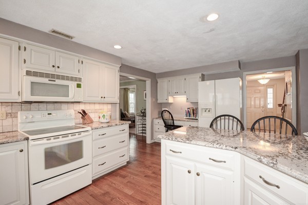 10 Grist Mill Road Acton, MA 01720 - Photo 4 of 28 Gallery Image 4