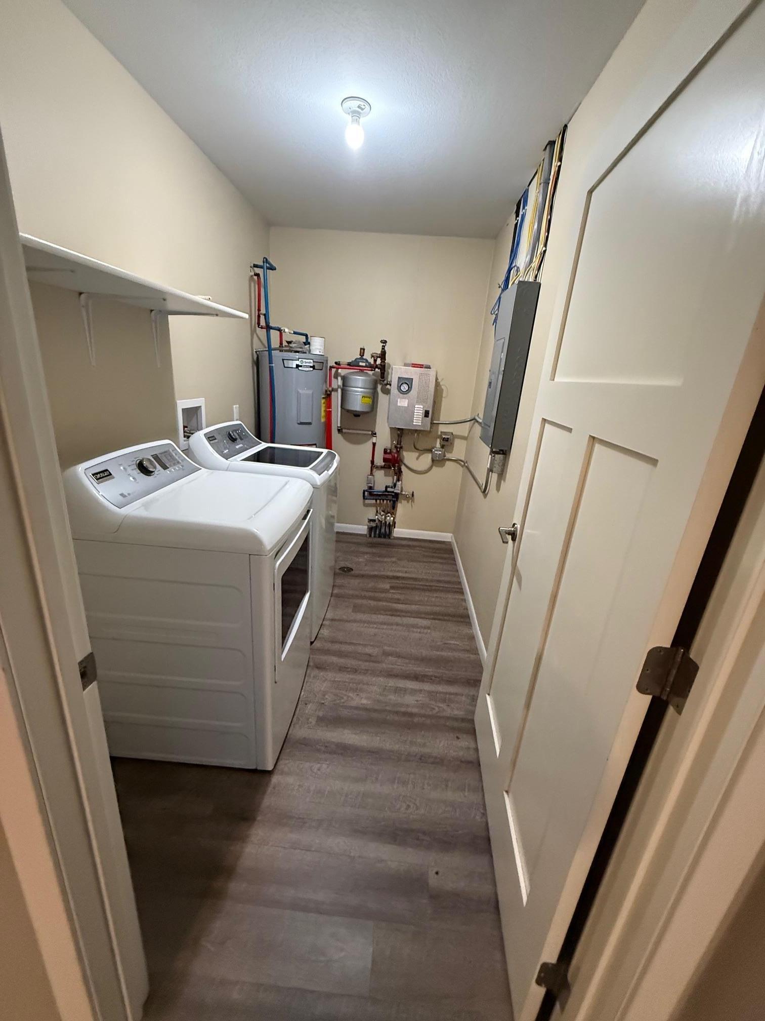 204 Poplar Avenue West, Unit B Badger, MN 56714 - Photo 8 of 9