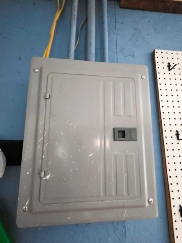 $64,900 | 105 Watkins Street, Cisne, IL 62823