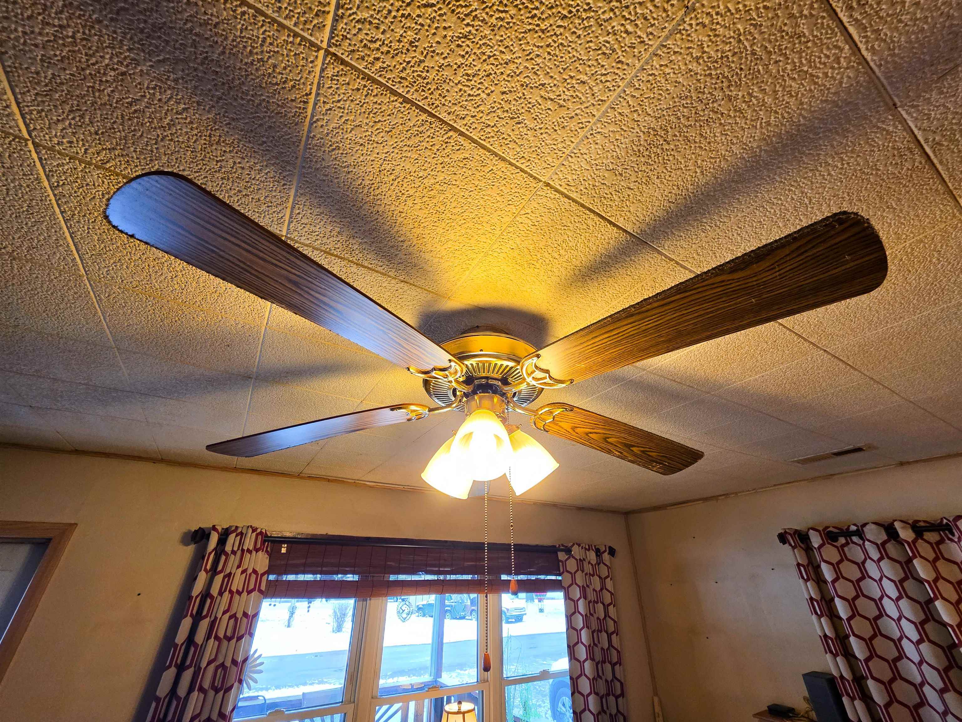 105 Watkins Street Cisne, IL 62823 - Photo 5 of 30 a view of an entryway