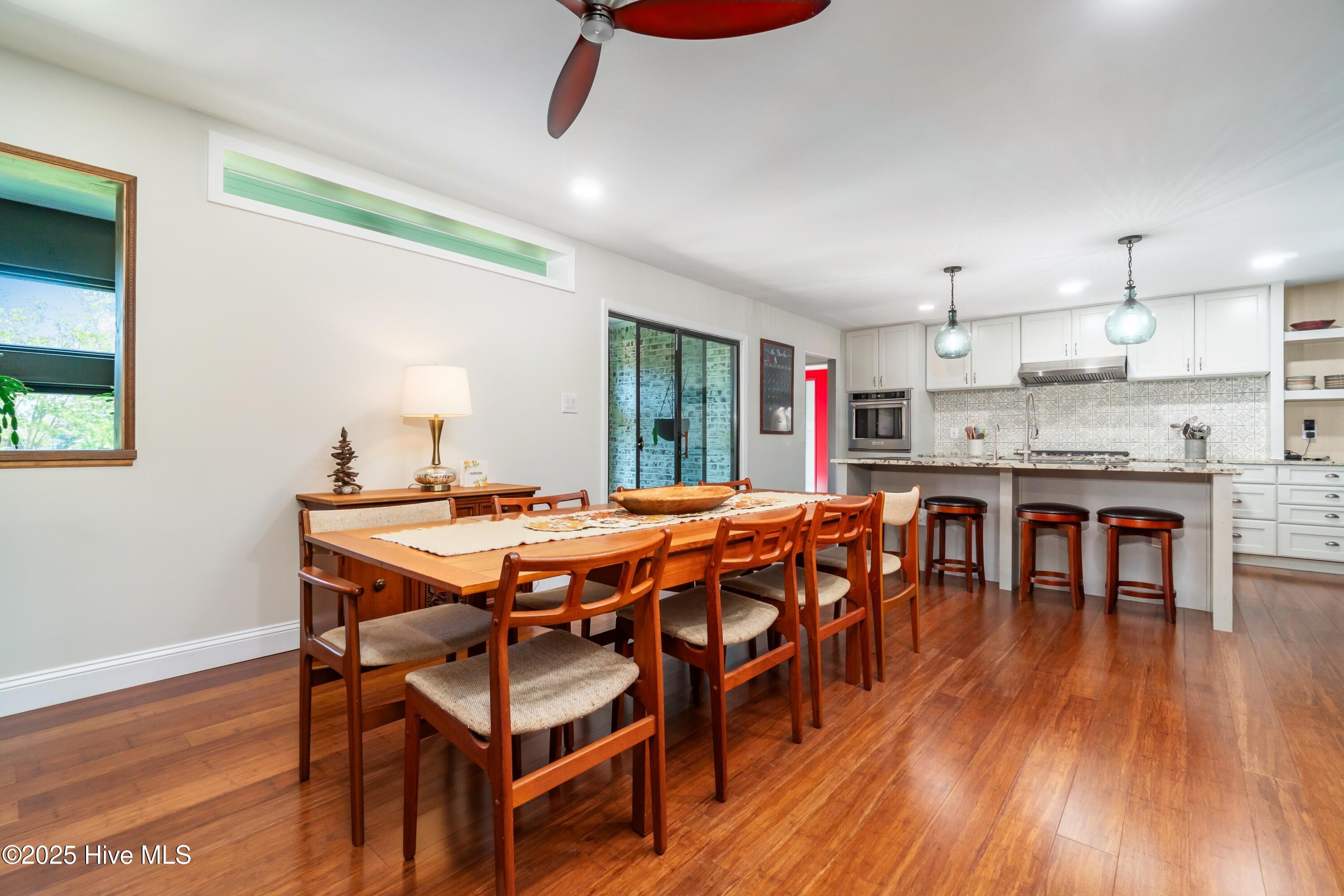 400 Ragan Road Oriental, NC 28571 - Photo 11 of 42 011_Dining Room
