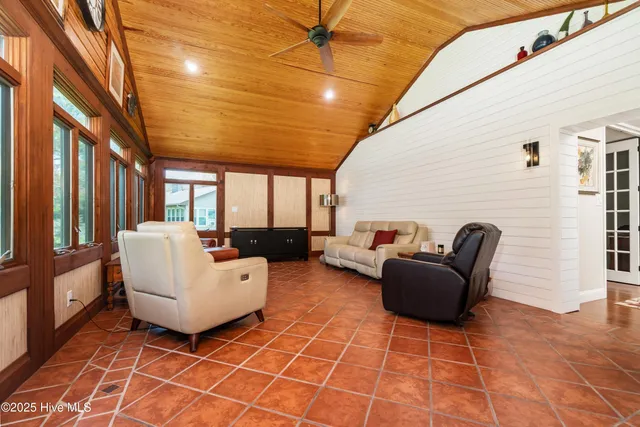 $570,000 | 400 Ragan Road, Oriental, NC 28571