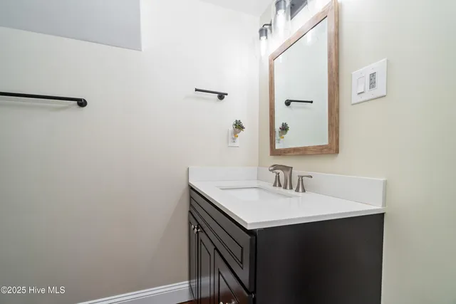 $570,000 | 400 Ragan Road, Oriental, NC 28571