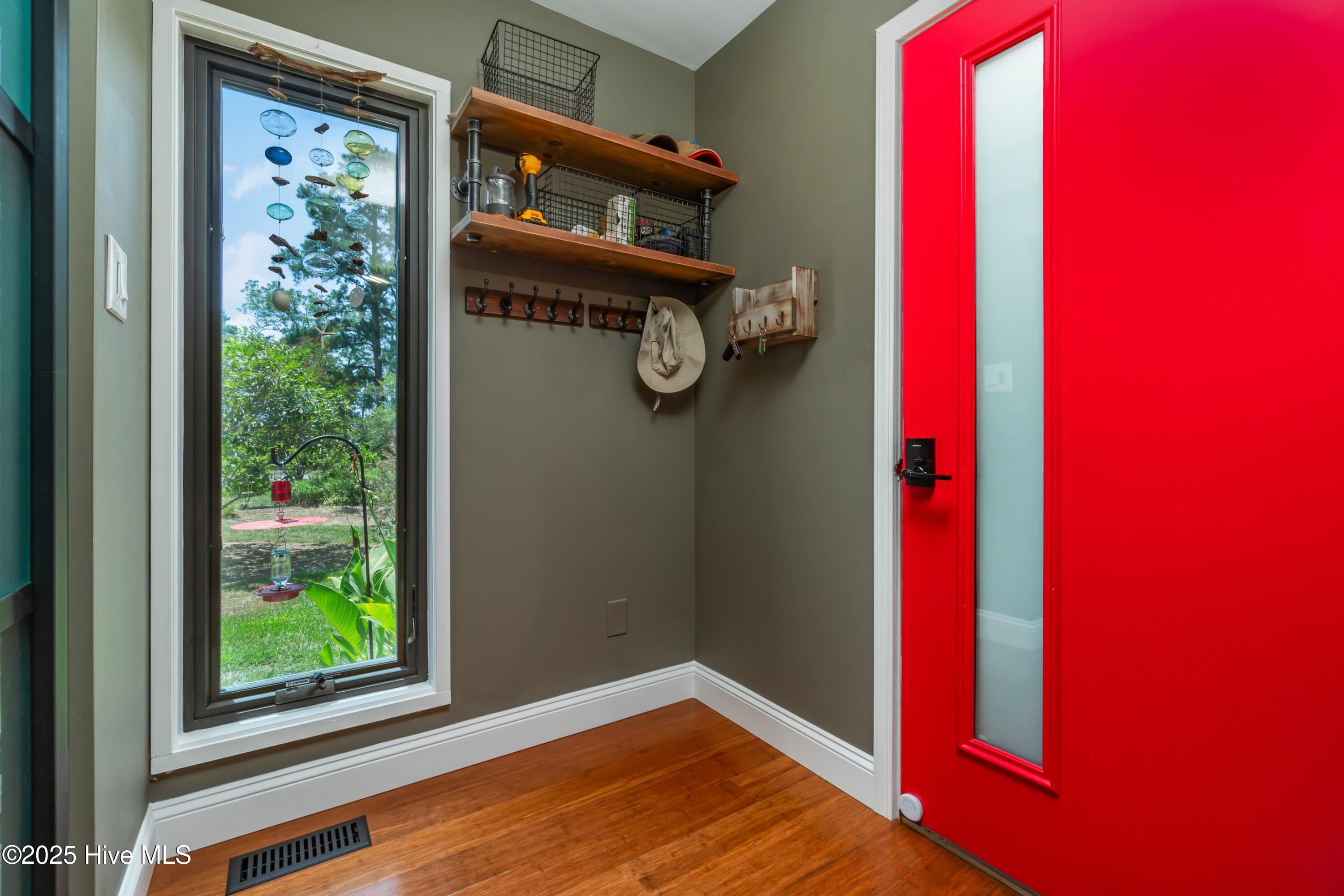 400 Ragan Road Oriental, NC 28571 - Photo 3 of 42 003_Entrance