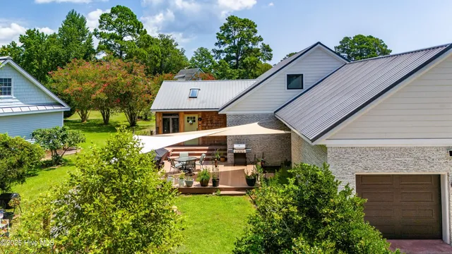 $570,000 | 400 Ragan Road, Oriental, NC 28571