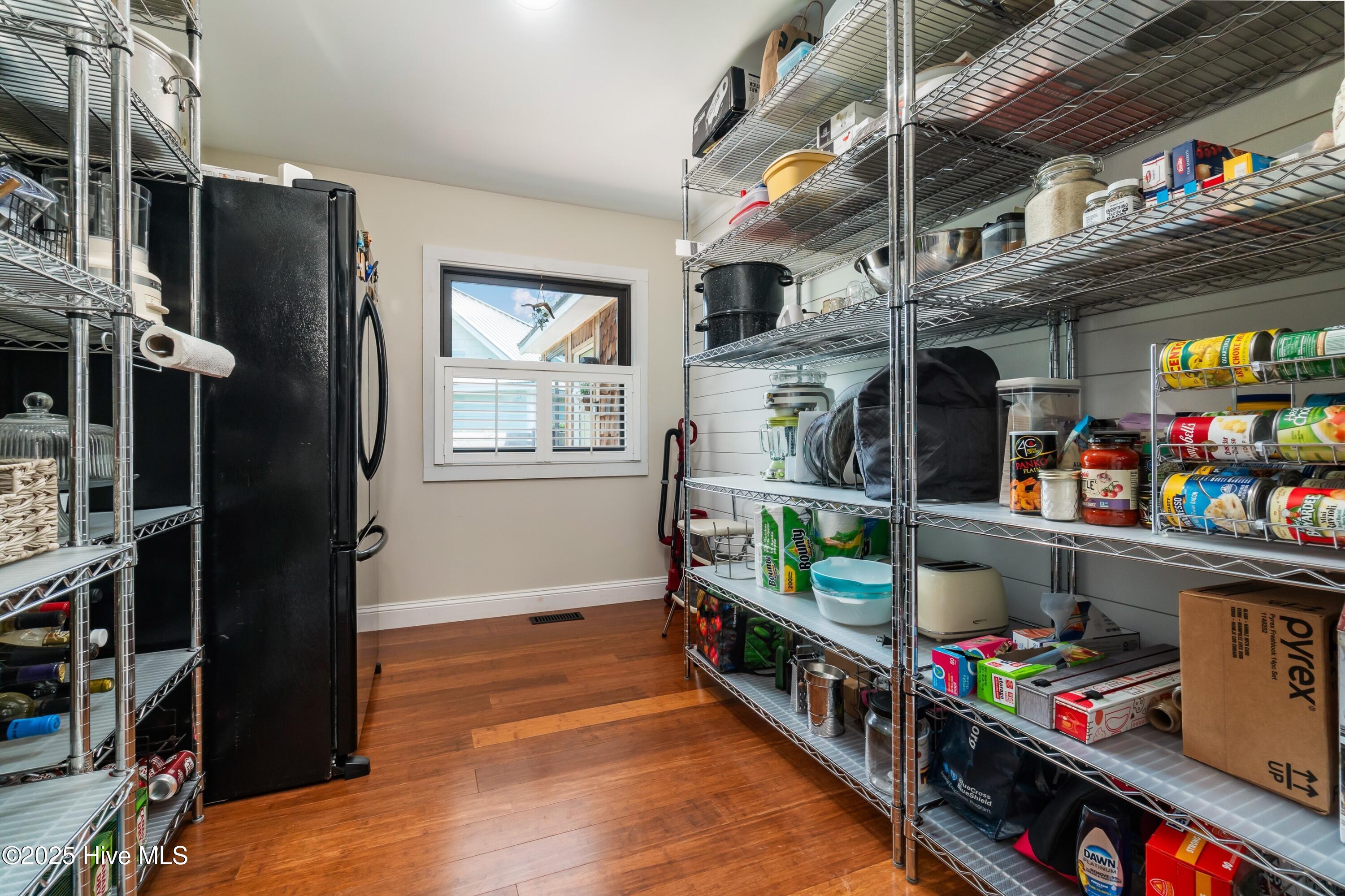 400 Ragan Road Oriental, NC 28571 - Photo 9 of 42 009_Pantry