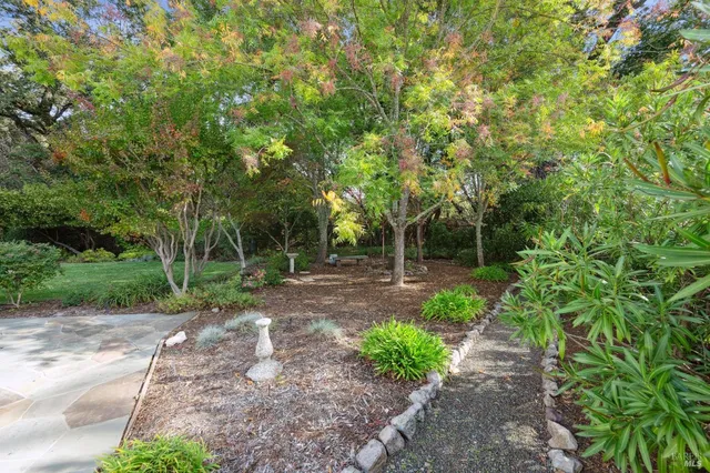 $1,950,000 | 49 Don Timoteo Court, Sonoma, CA 95476